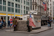 Чекпоинт Чарли